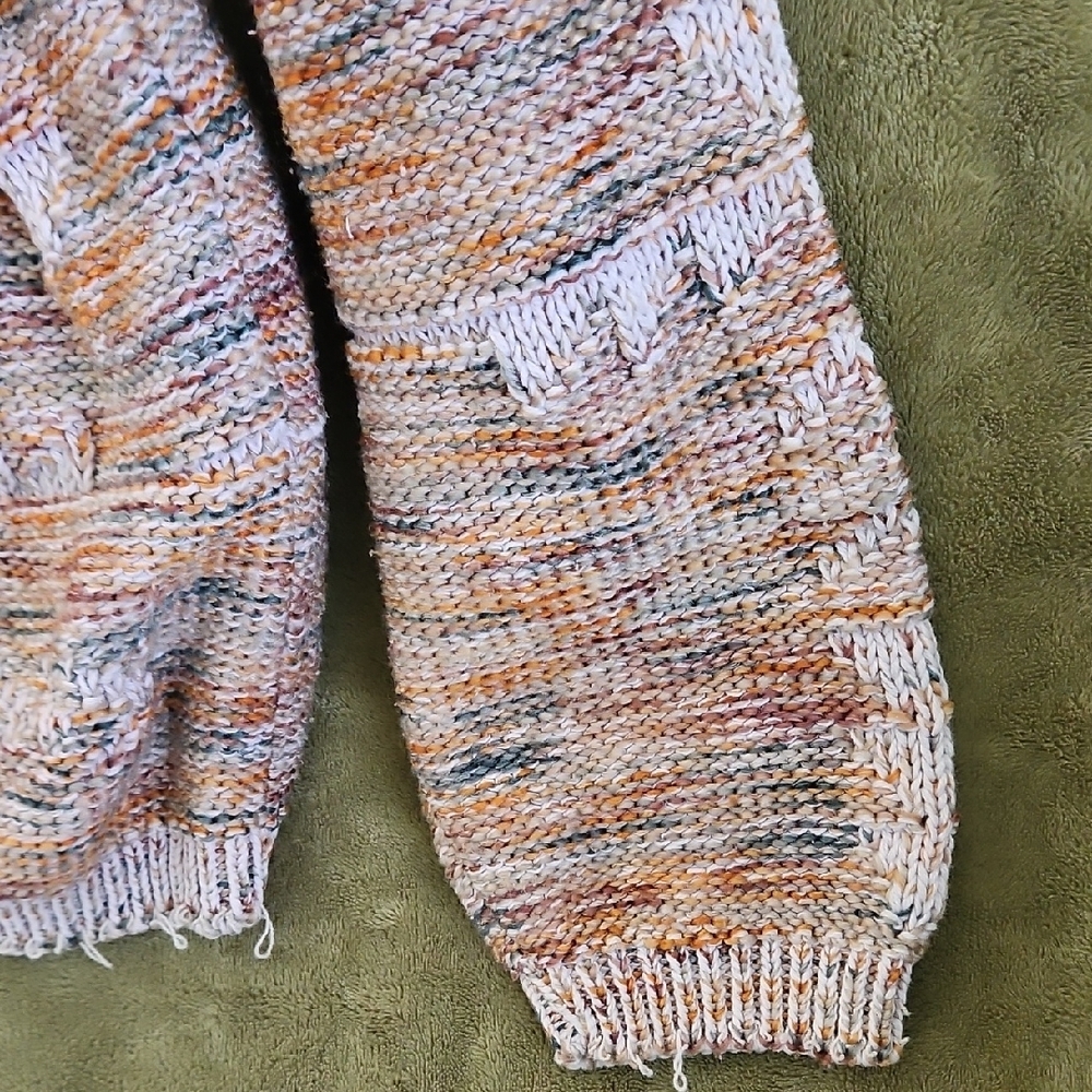 Aztec Pattern Knit Sweater - Picture 4 of 5